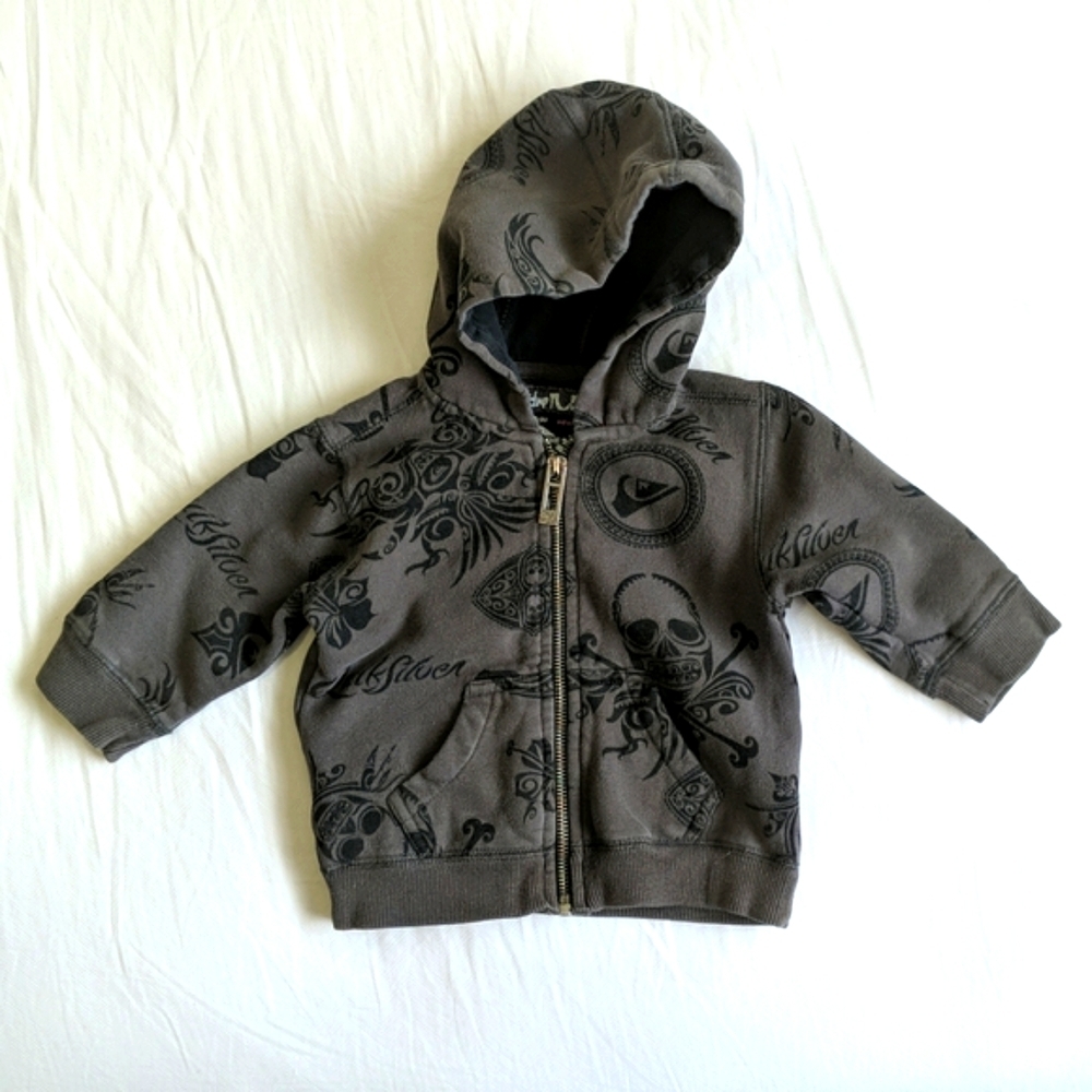 quiksilver gray skulls zip-up hoodie sweatshirt 6-9 months baby boy